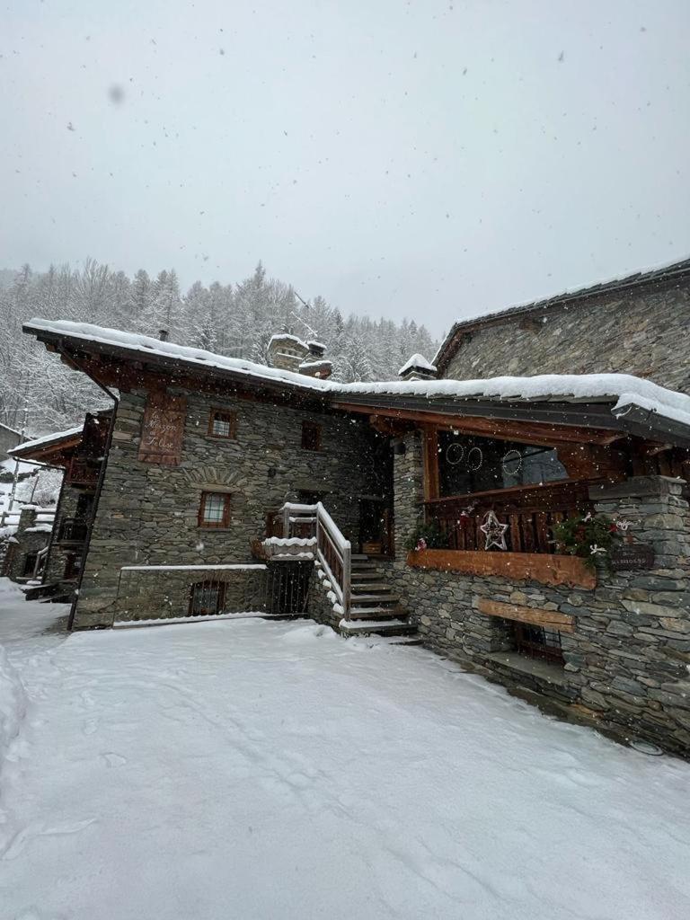 La Meizon De Felise Arvier Bagian luar foto