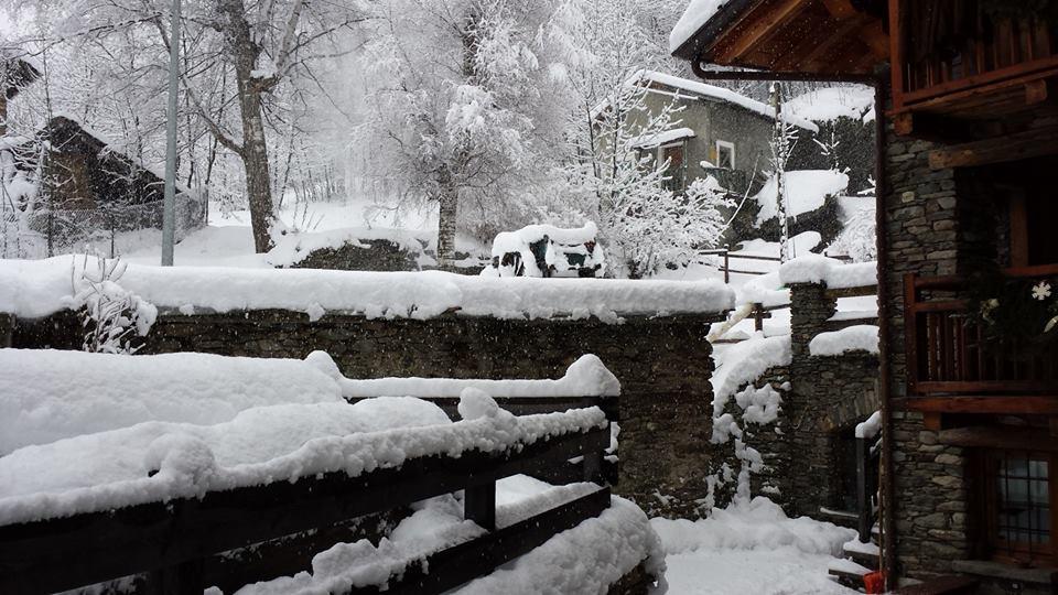 La Meizon De Felise Arvier Bagian luar foto