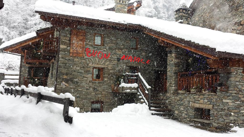 La Meizon De Felise Arvier Bagian luar foto